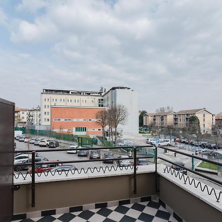 Ferienwohnung Pavia Tower - By Host4U Exterior foto