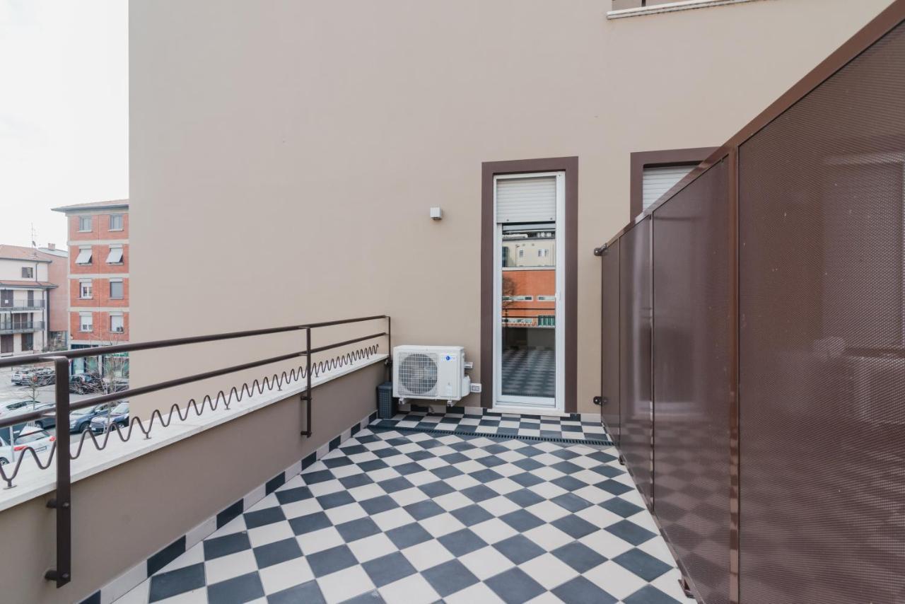 Ferienwohnung Pavia Tower - By Host4U Exterior foto