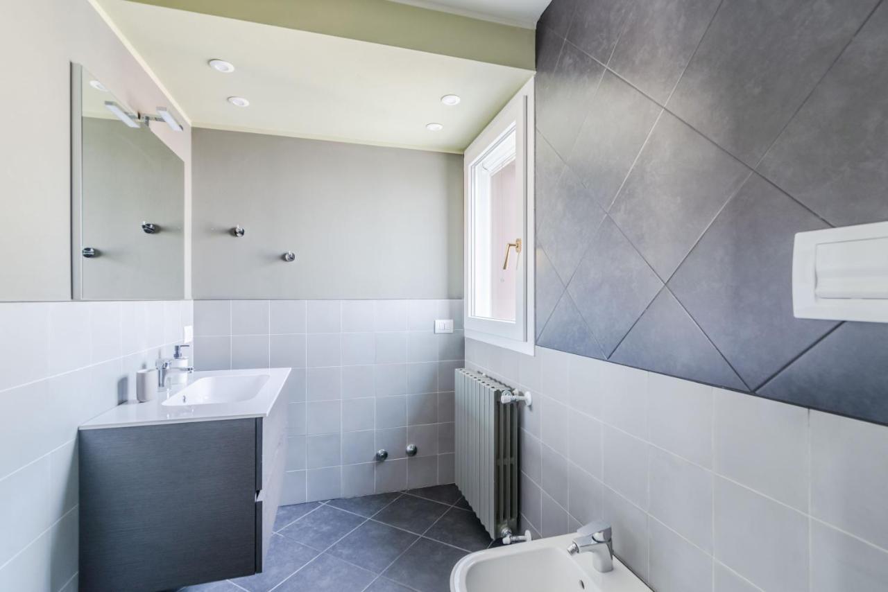 Ferienwohnung Pavia Tower - By Host4U Exterior foto